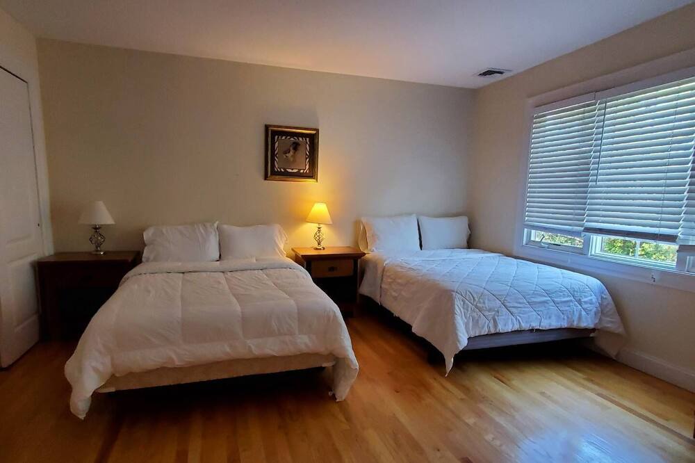 Photo of Bedroom in Shinnecock Hills