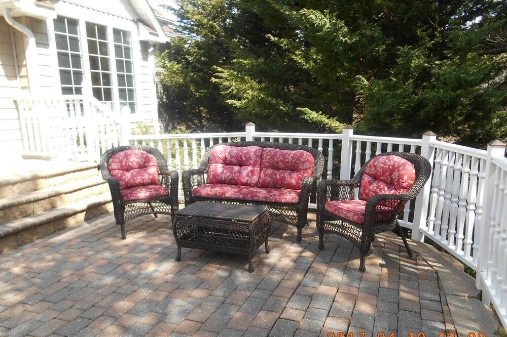 Photo of Patio Balcony in Shinnecock Hills
