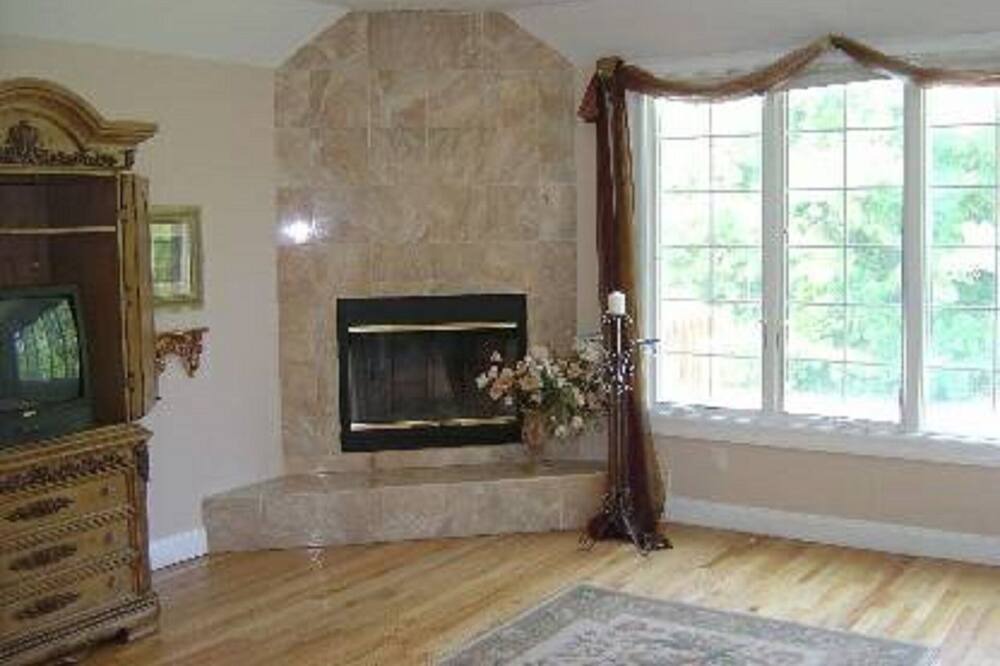Photo of Livingroom in Shinnecock Hills