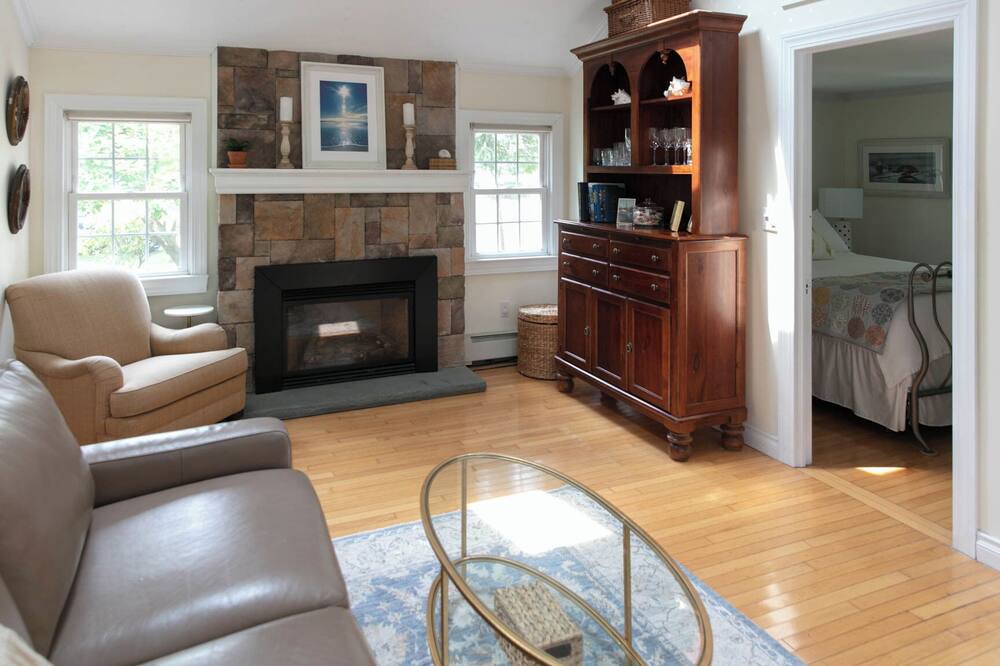 Photo of Livingroom in East Patchogue