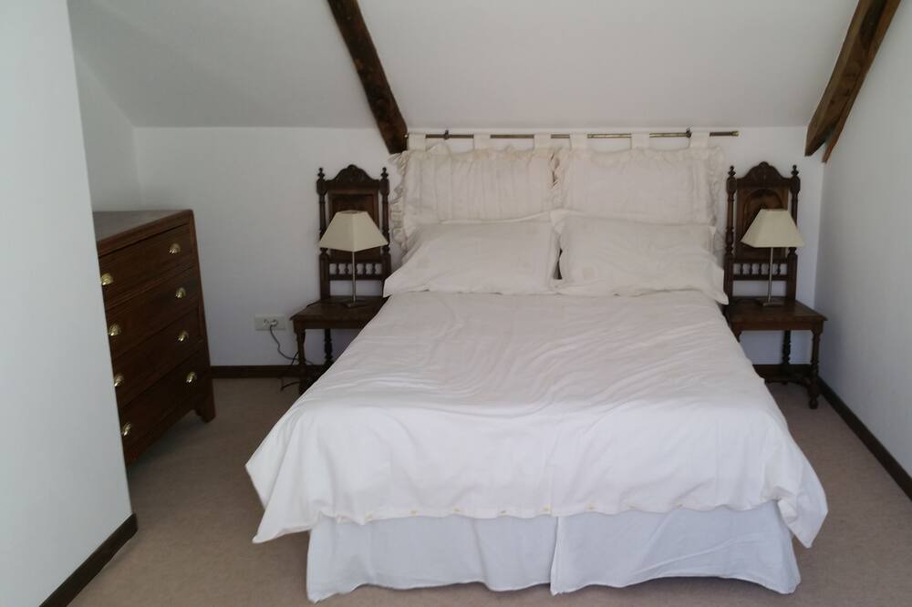 Photo of Bedroom in Saint-Nicolas-du-Pelem