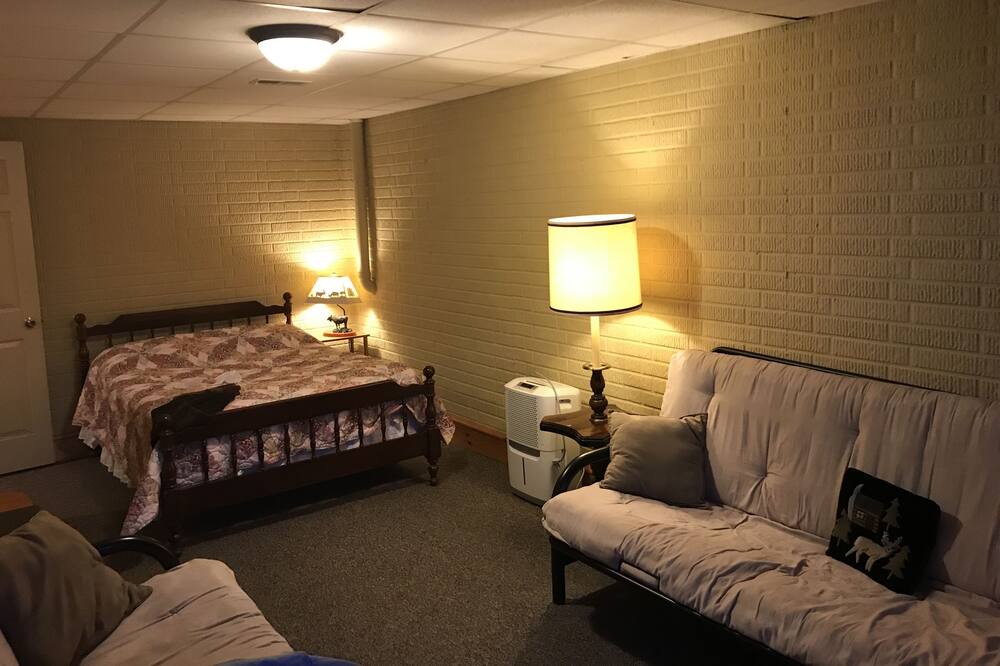 Photo of Bedroom in Magnet
