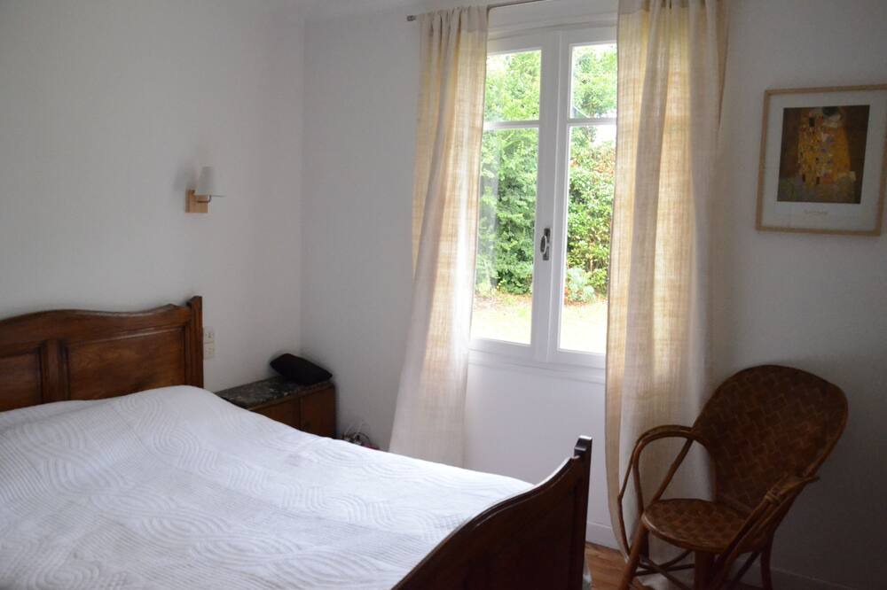 Photo of Bedroom in Lanloup