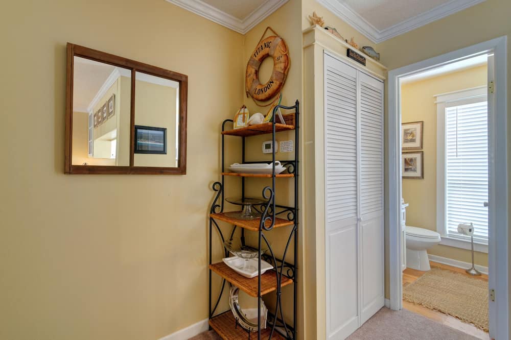 Photo of Bedroom in Seacrest
