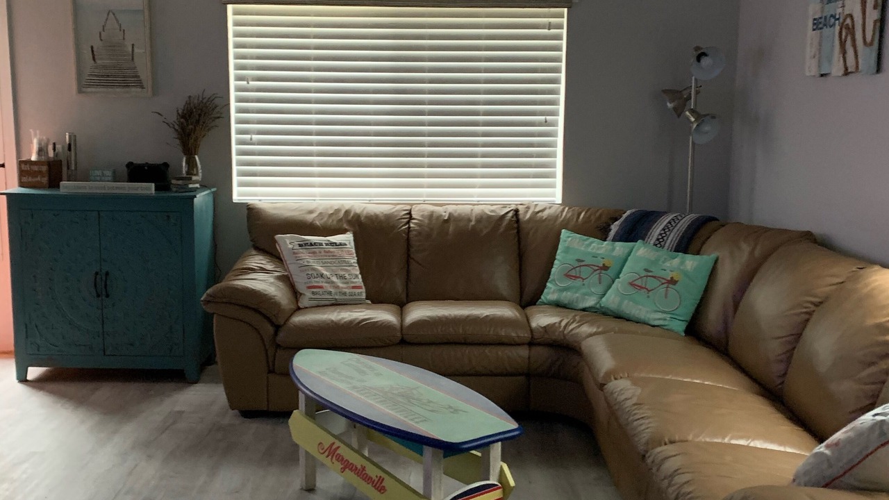 Photo of Livingroom in Baiting Hollow