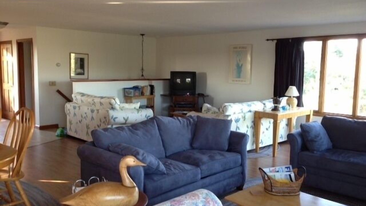 Photo of Livingroom in Truro