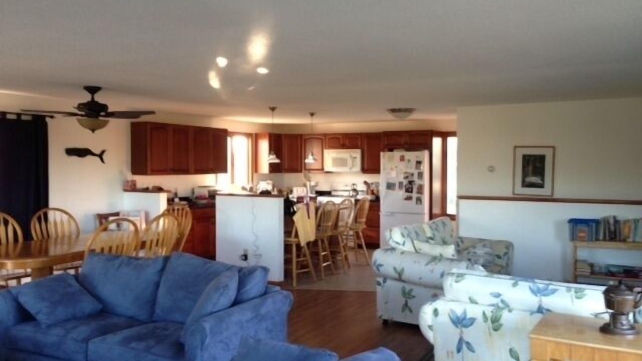 Photo of Livingroom in Truro