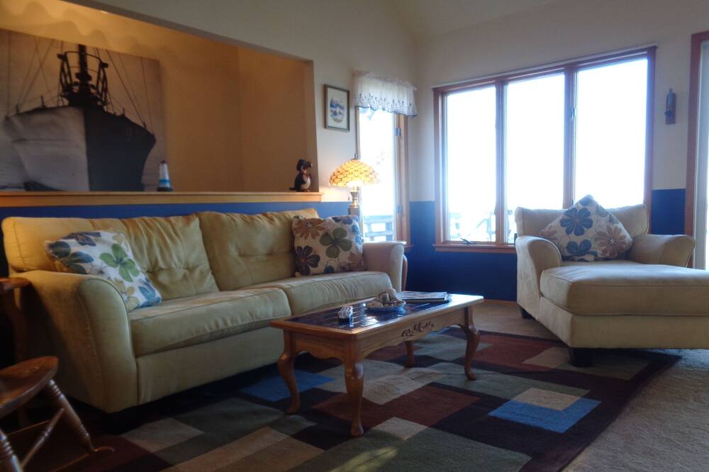 Photo of Livingroom in Rocky Point