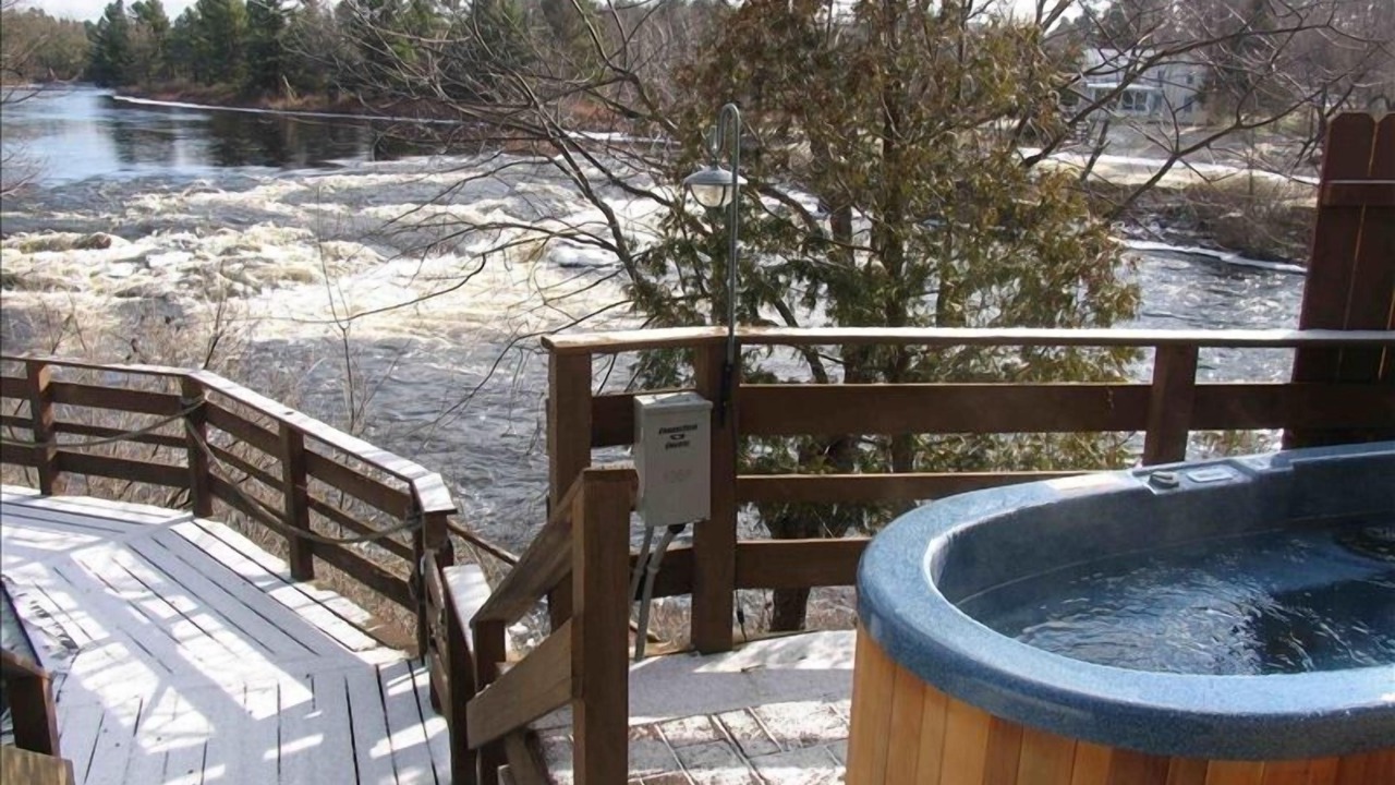 Photo of Outdoor in Hailesboro