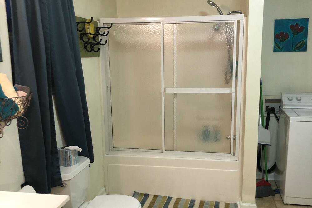 Photo of Bathroom in Dale