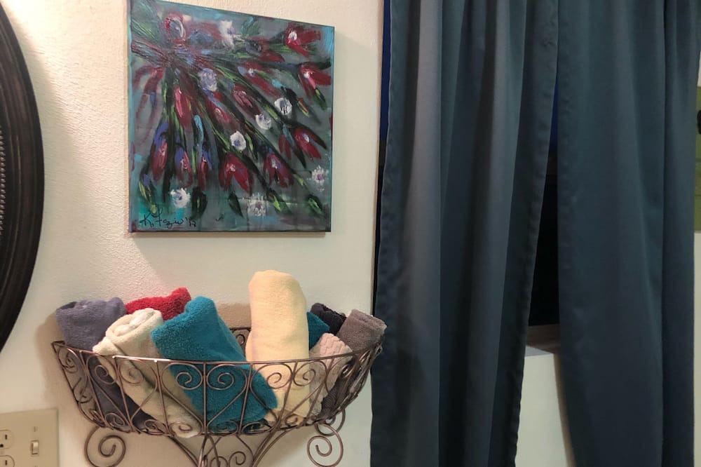 Photo of Bathroom in Dale
