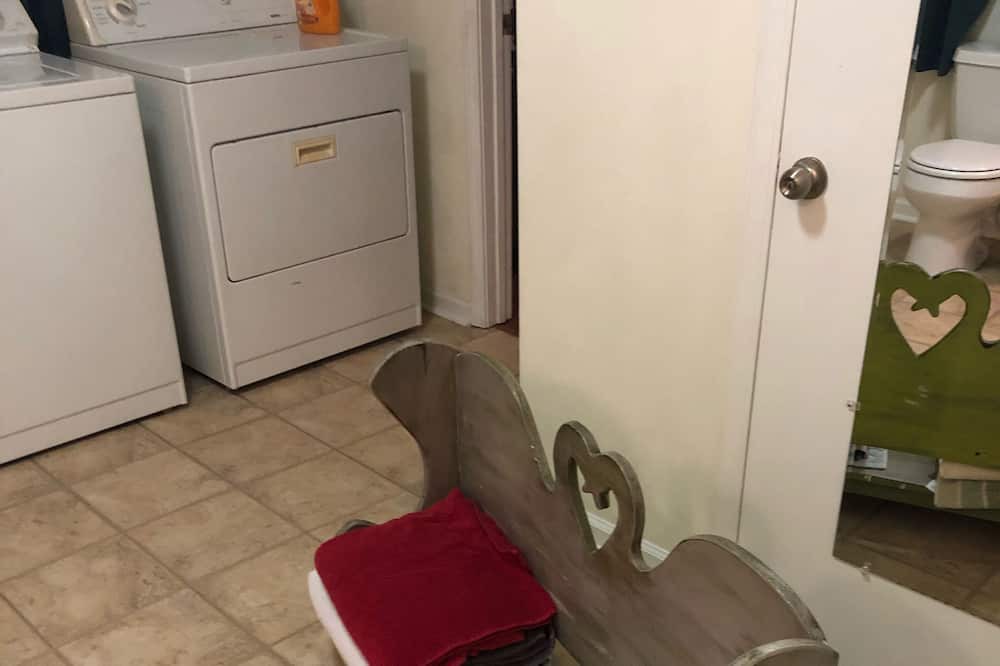 Photo of Bathroom in Dale