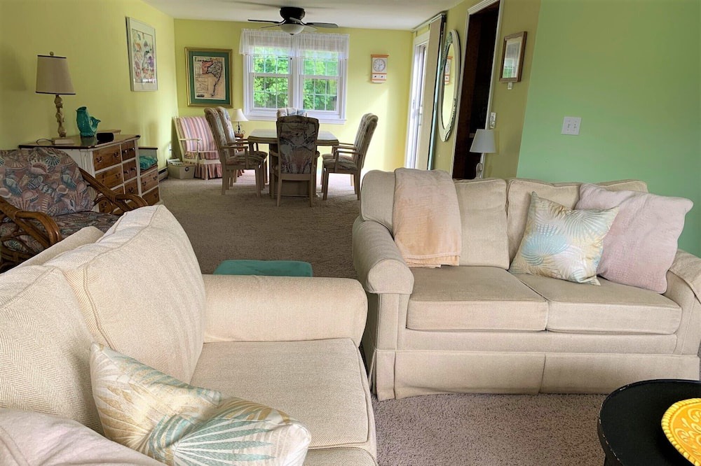 Photo of Livingroom in West Chatham