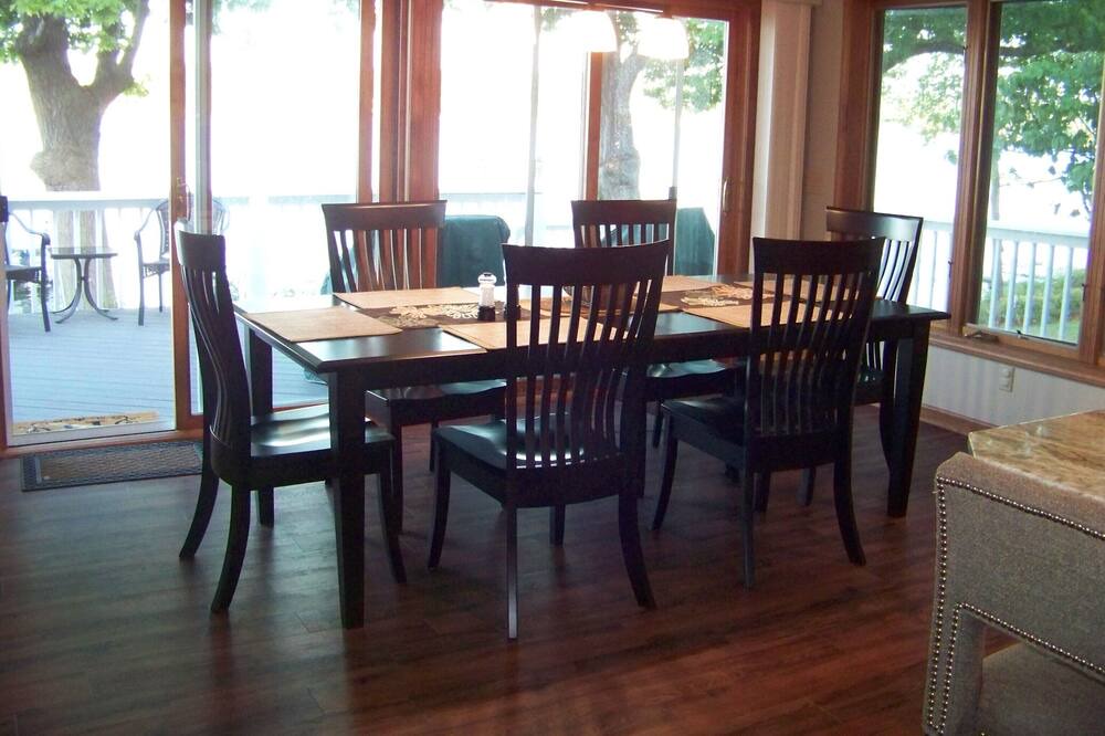 Photo of Others in Geneseo