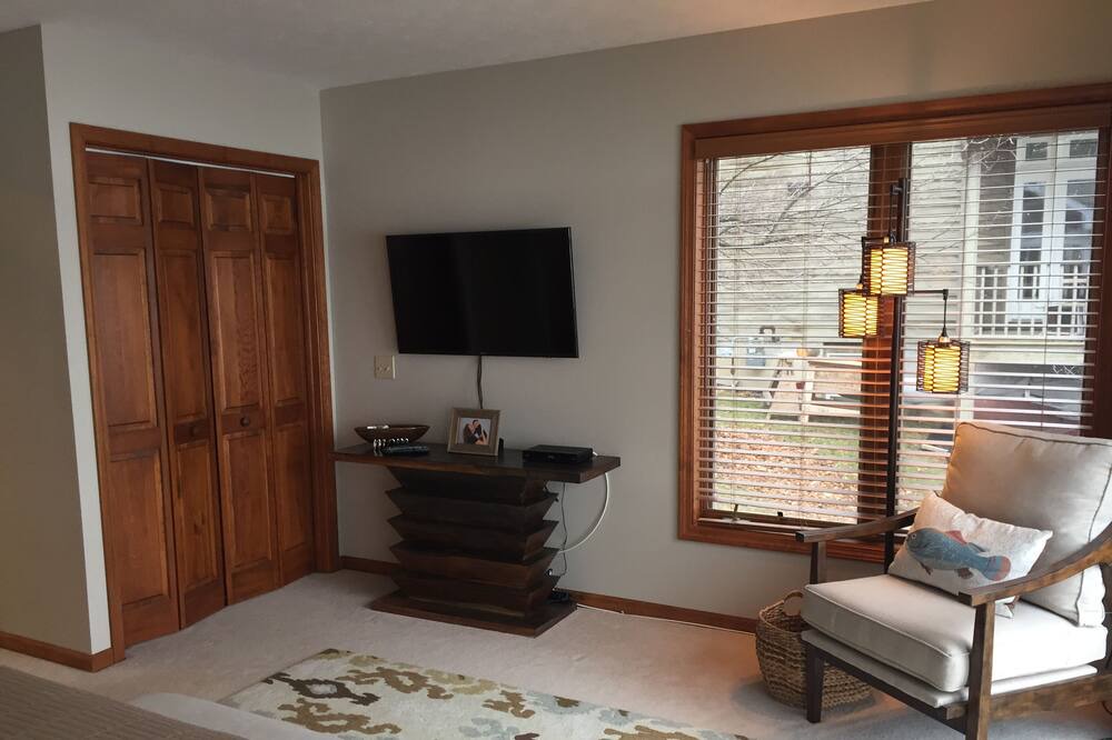 Photo of Bedroom in Geneseo