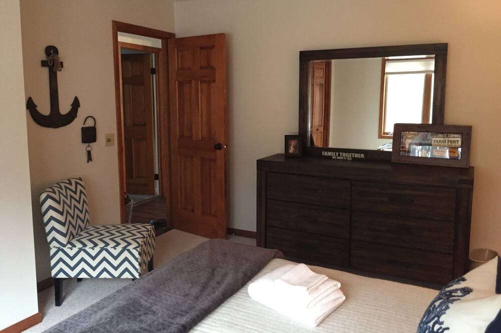 Photo of Bedroom in Geneseo