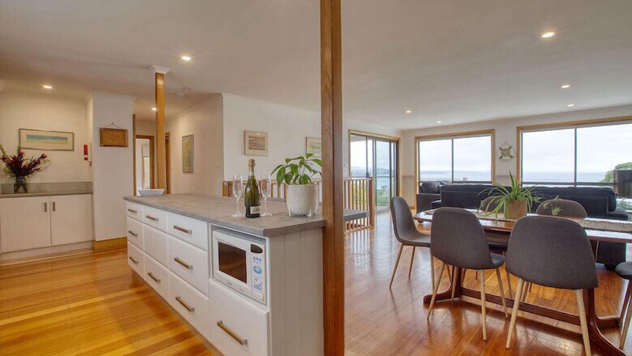 Photo of Kitchen in Binalong Bay