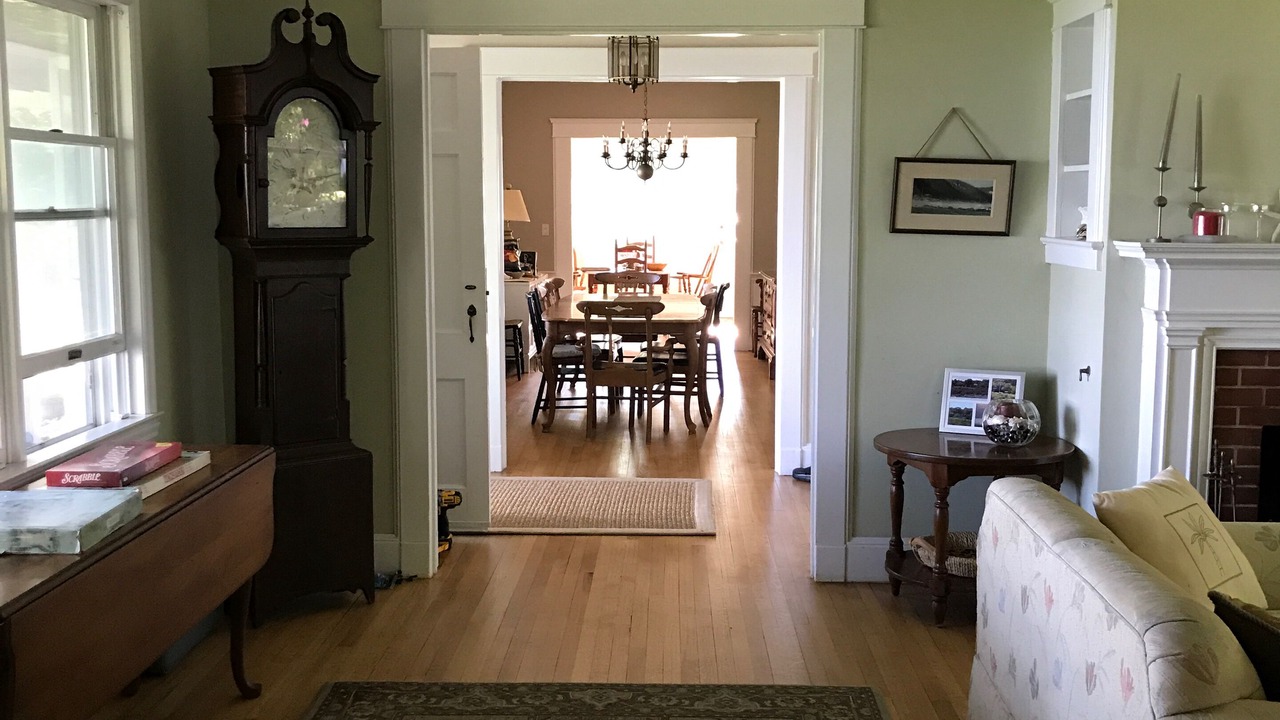 Photo of Livingroom in Miller Place
