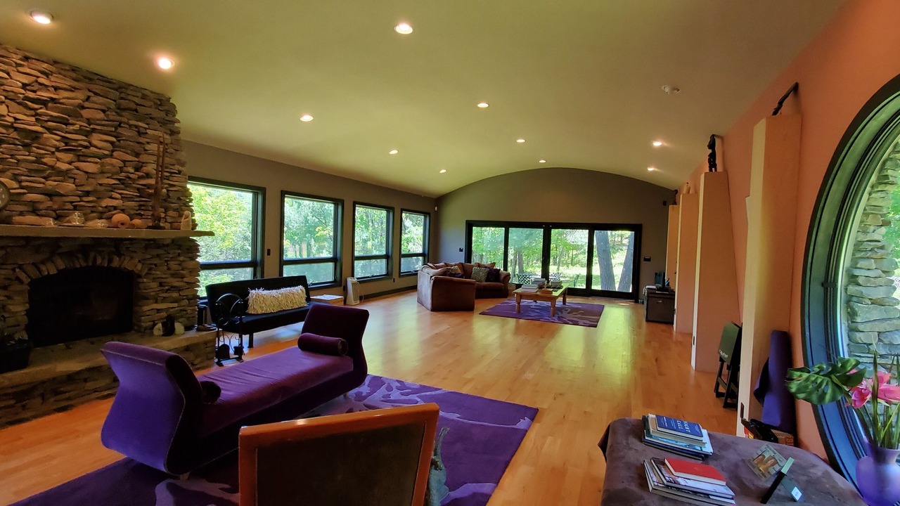 Photo of Livingroom in Shohola