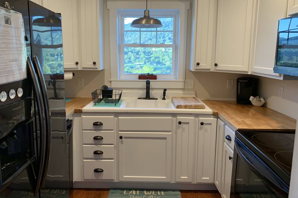 Photo of Kitchen in Peaks