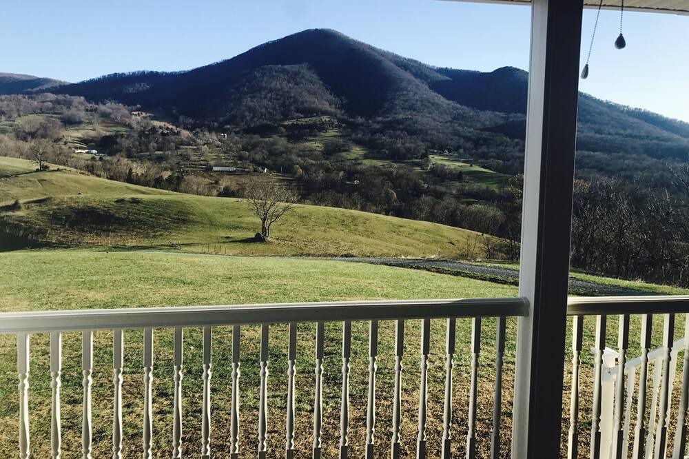 Photo of Outdoor in Peaks