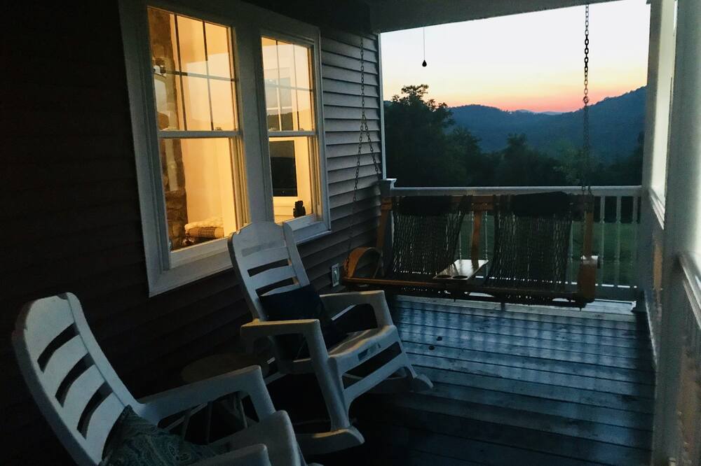 Photo of Patio Balcony in Peaks