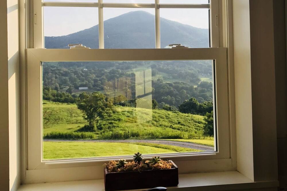 Photo of Bedroom in Peaks