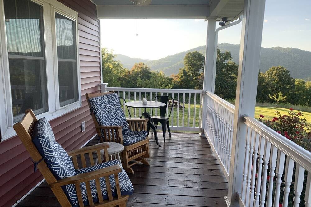 Photo of Patio Balcony in Peaks
