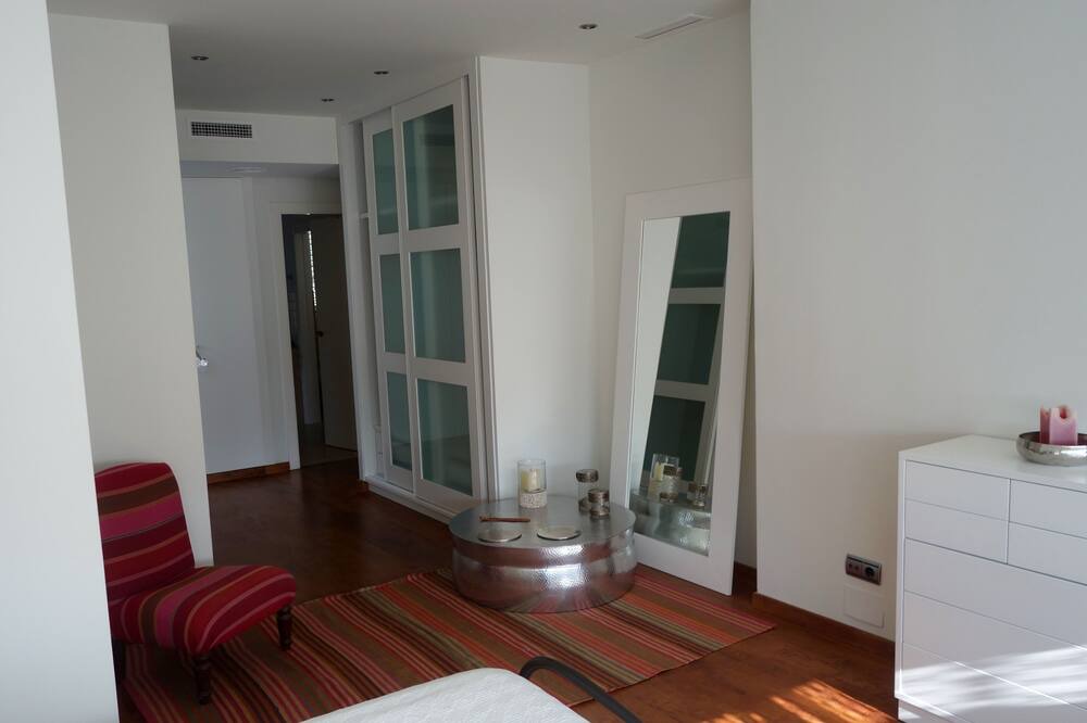 Photo of Bedroom in Torrent