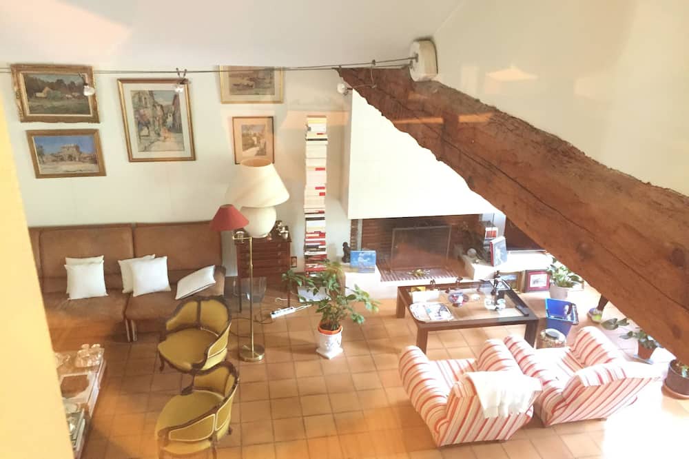 Photo of Livingroom in Avignon City Centre