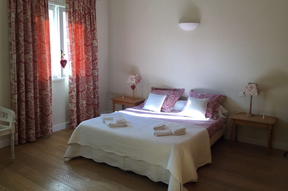 Photo of Bedroom in Avignon City Centre