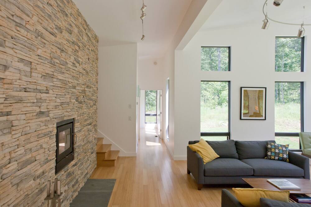 Photo of Livingroom in Cross Keys