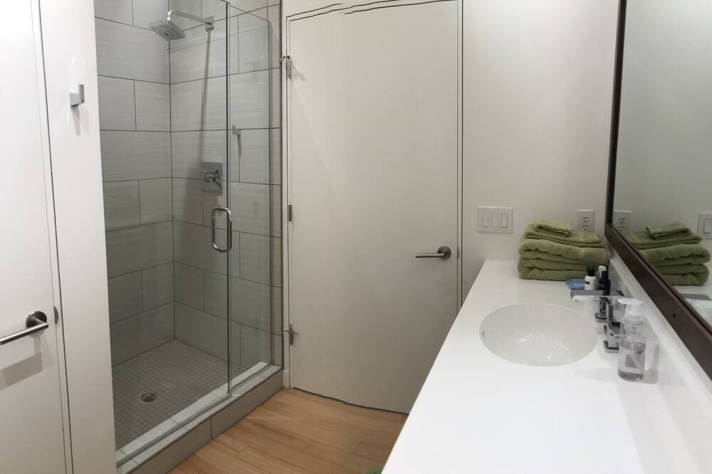 Photo of Bathroom in Cross Keys