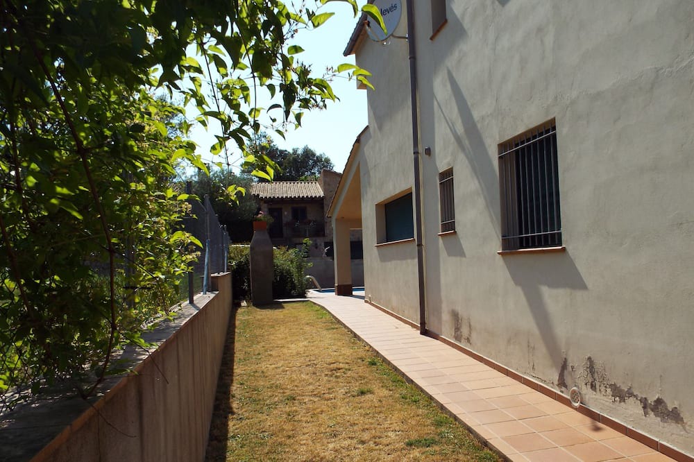 Photo of Outdoor in Sant Llorenc de la Muga
