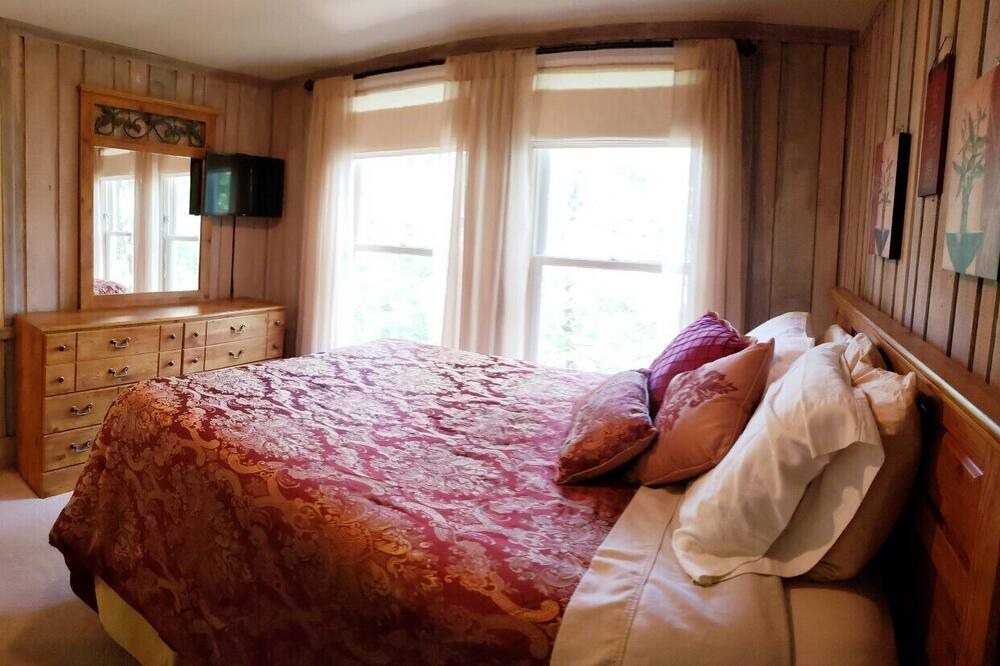 Photo of Bedroom in Massanutten