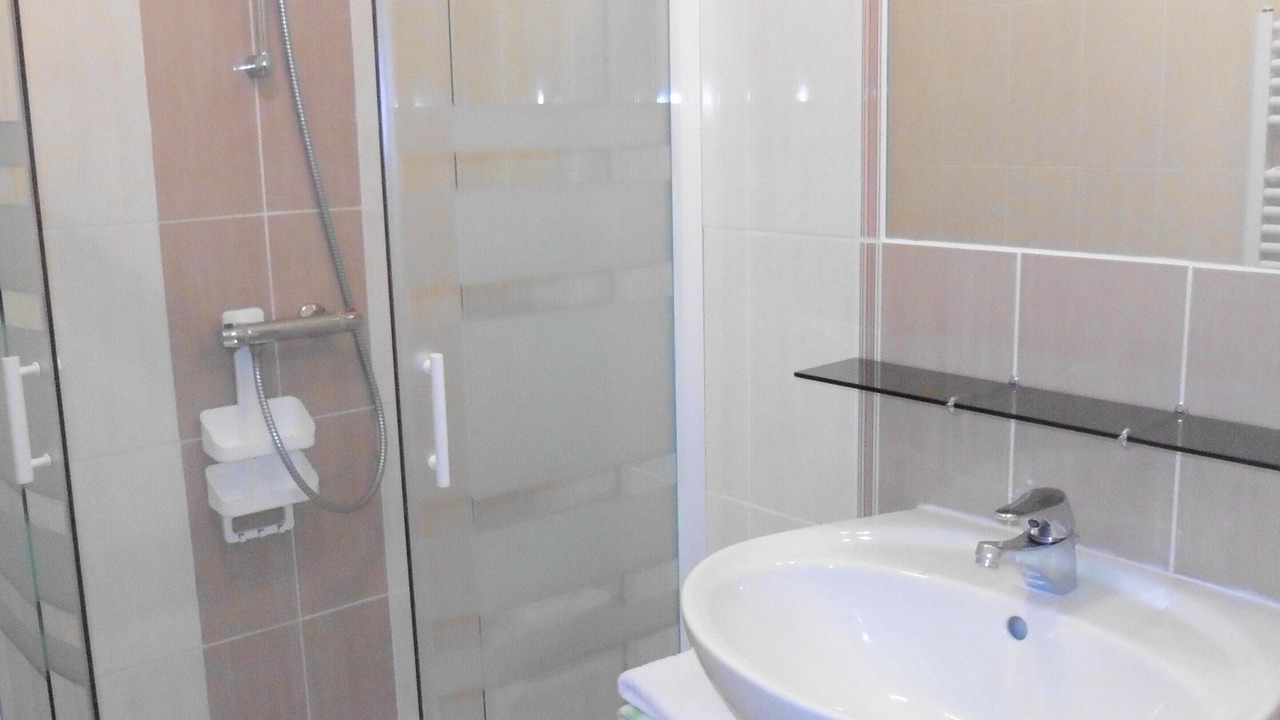 Photo of Bathroom in Port de St Goustan