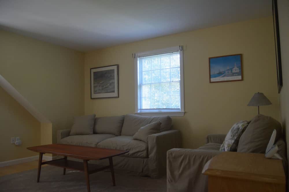 Photo of Livingroom in Chilmark