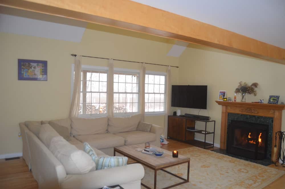 Photo of Bedroom in Chilmark