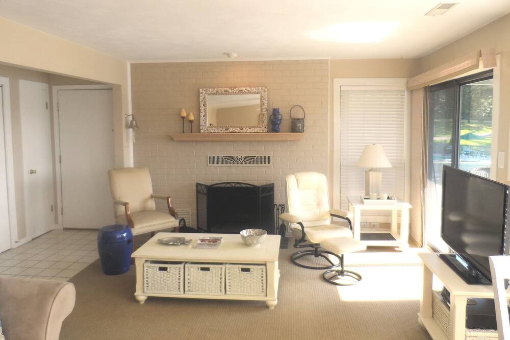 Photo of Livingroom in North Shore