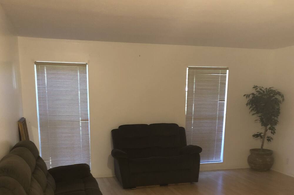 Photo of Livingroom in Tallahassee
