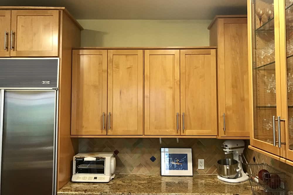 Photo of Kitchen in Northeast Coconut Grove