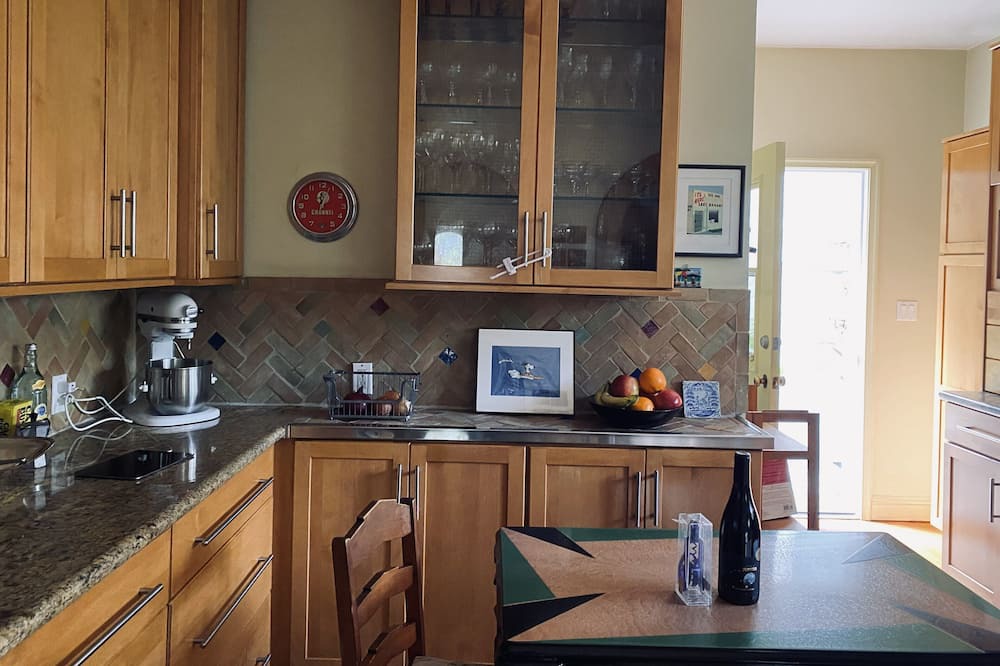 Photo of Kitchen in Northeast Coconut Grove