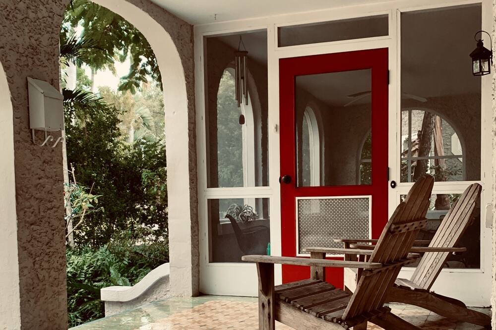 Photo of Outdoor in Northeast Coconut Grove