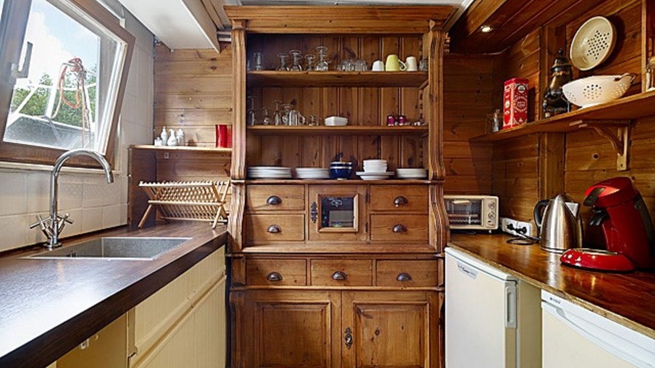 Photo of Kitchen in Staatsliedenbuurt