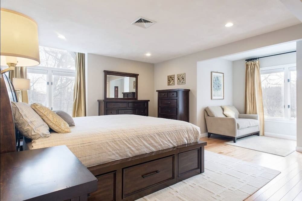Photo of Bedroom in Acton