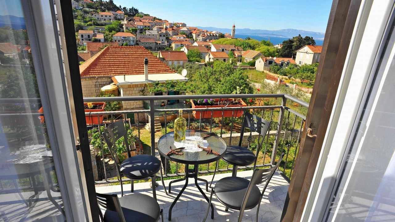 Photo of Outdoor in Sutivan