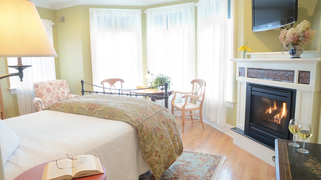 Photo of Bedroom in Saratoga Springs