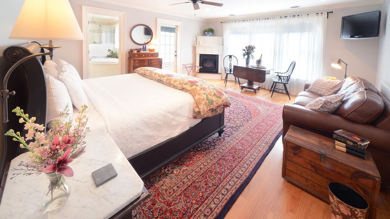 Photo of Bedroom in Saratoga Springs
