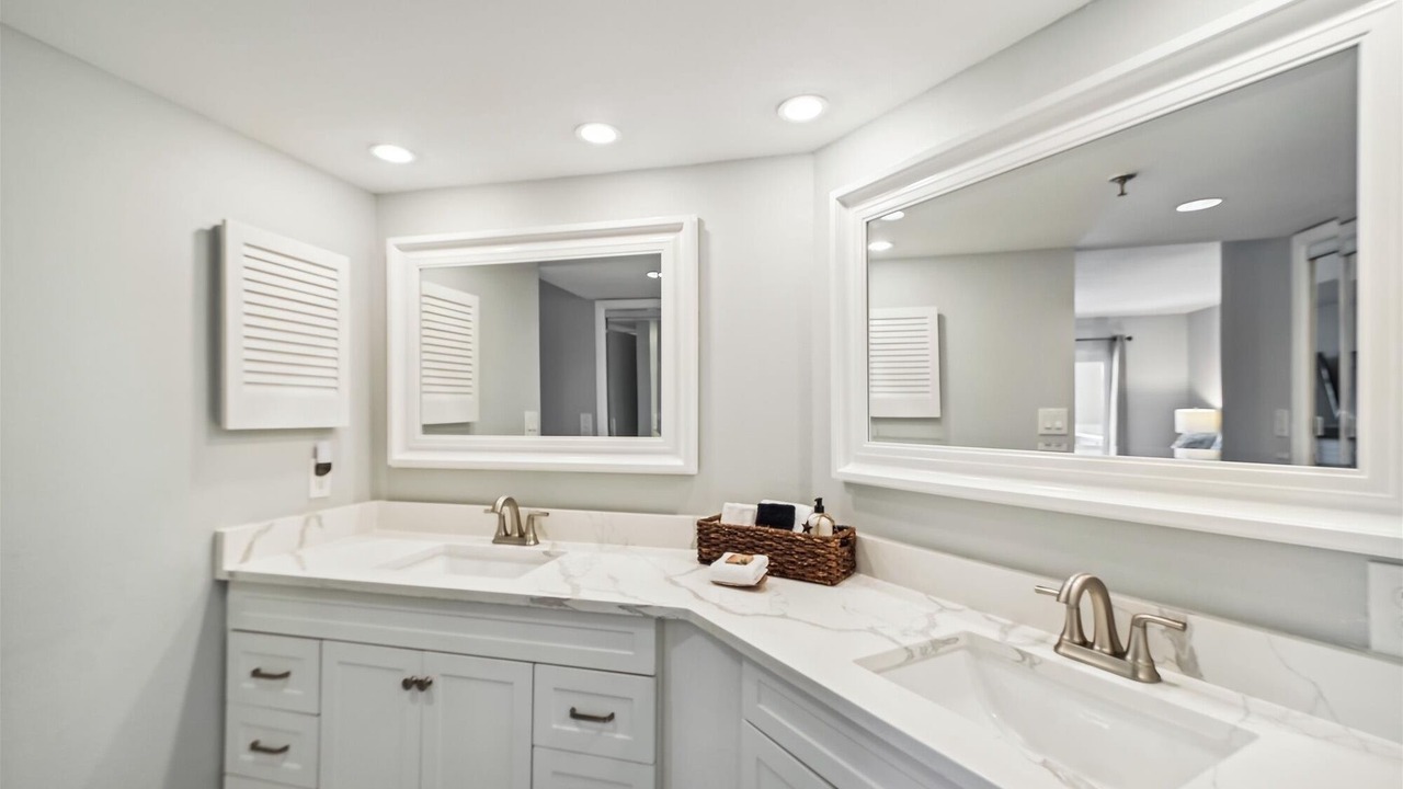 Photo of Bathroom in Holiday Isle