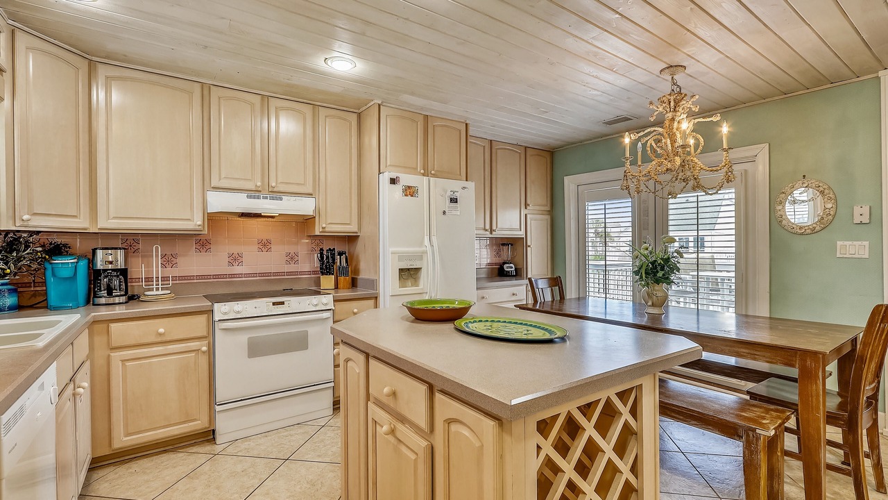 Photo of Kitchen in Holiday Isle